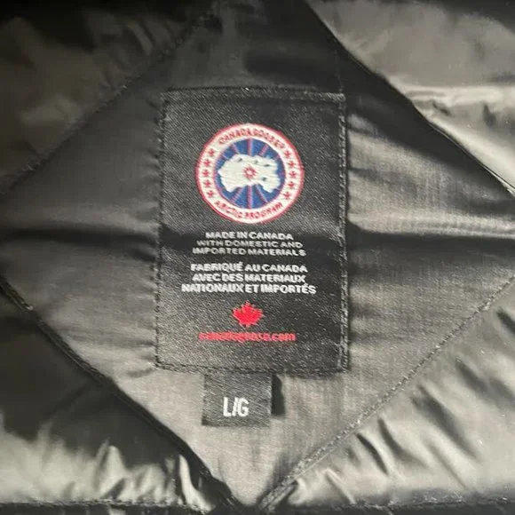 SOLD - Black Canada Goose Lodge Hoody - Picture 4 of 13